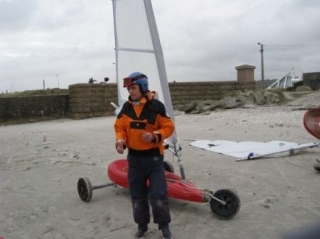  Discovering sand yachting 